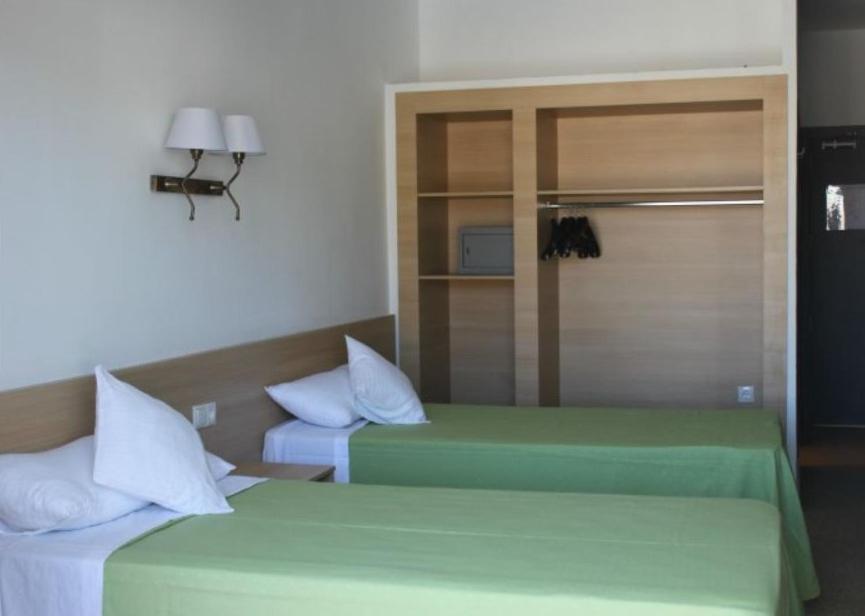 Hotel Armonia يوريت دي مار المظهر الخارجي الصورة