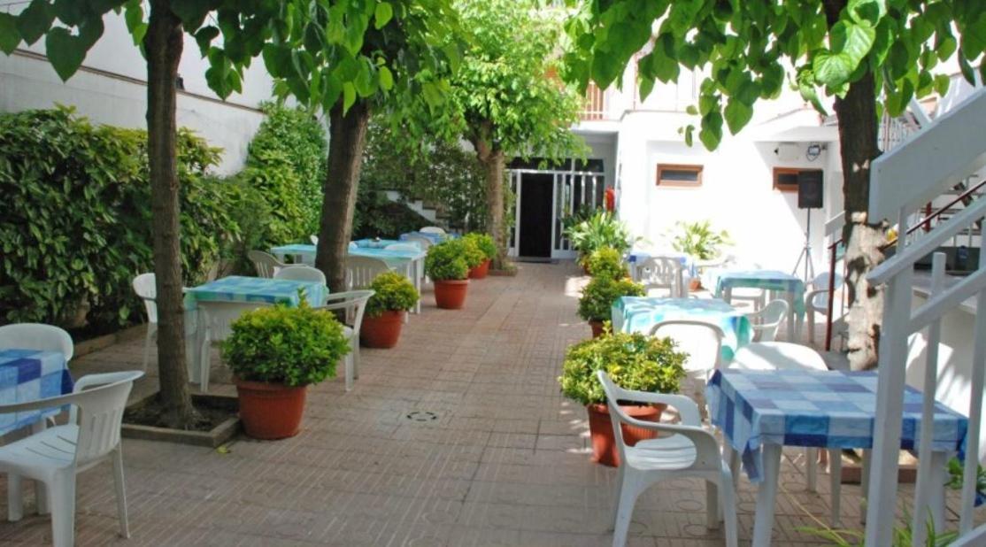 Hotel Armonia يوريت دي مار المظهر الخارجي الصورة